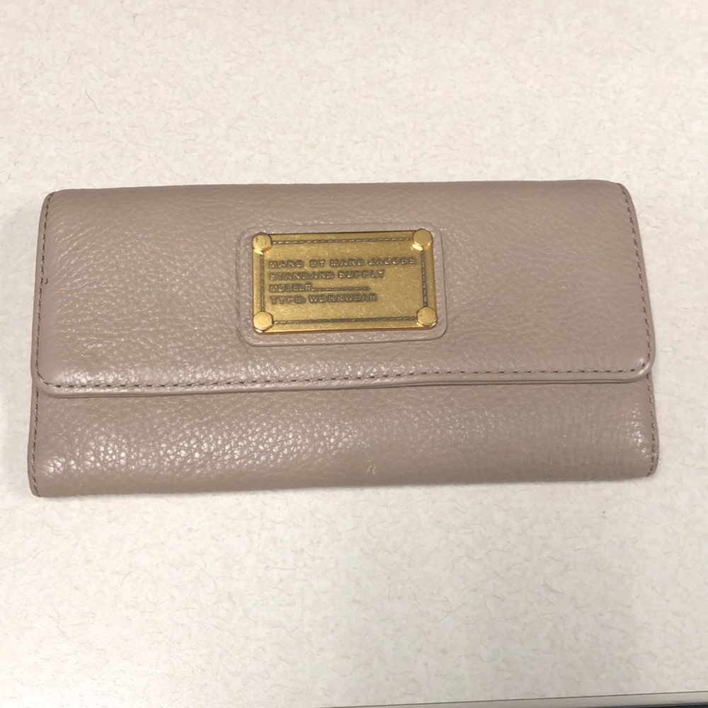 Marc by Marc Jacobs Classic Q Leather Wallet